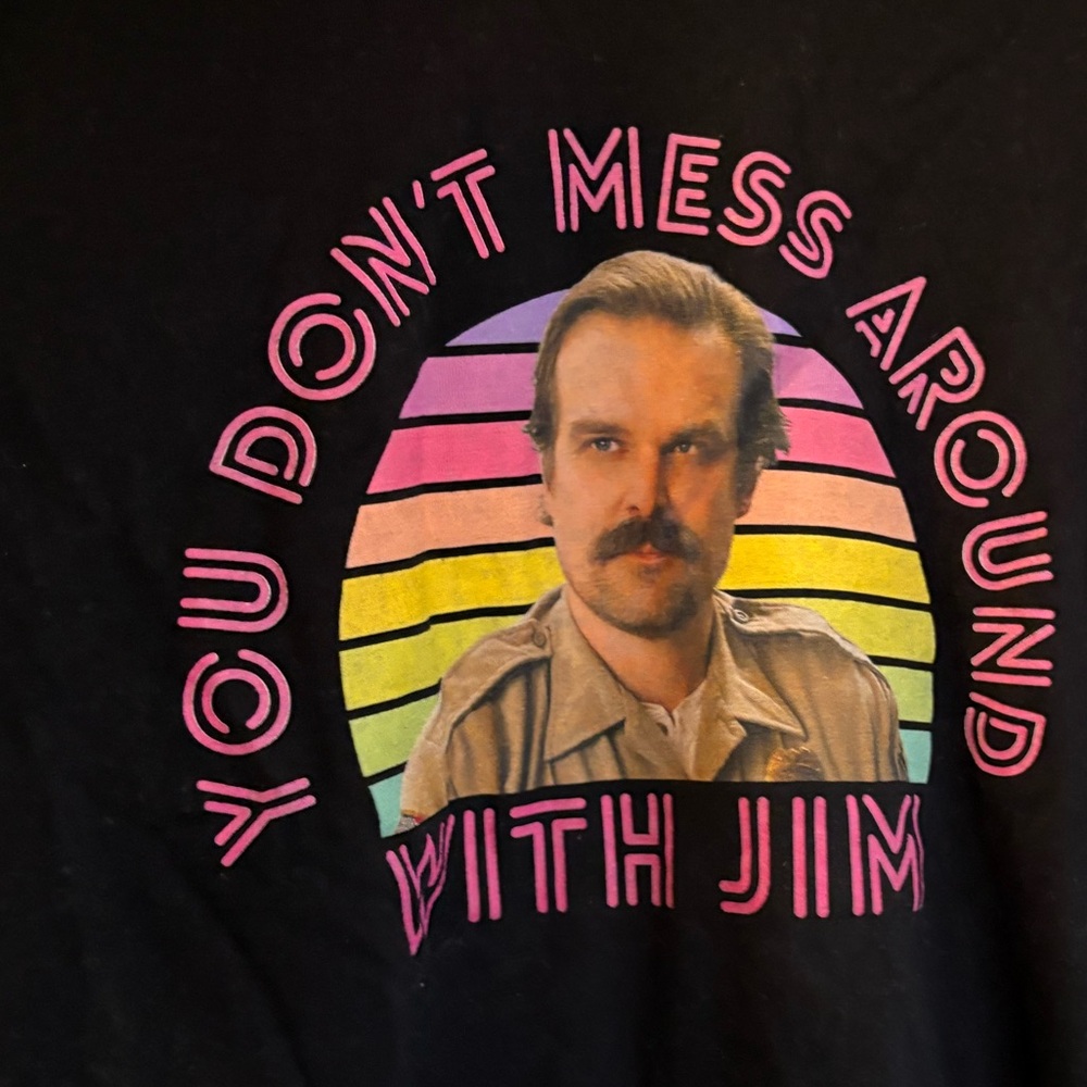 Stranger Things Black Graphic T-Shirt Jim Hopper FREE with bundle order! - Picture 2 of 3